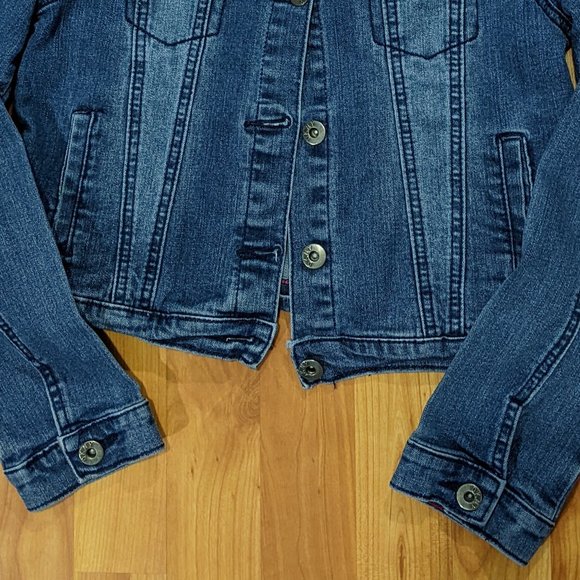 DKNY denim jacket with Rainbow Haired girl Embroidery - Picture 6 of 8